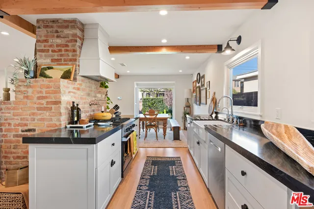 $9,900 | 11314 Homedale Street, Los Angeles, CA 90049