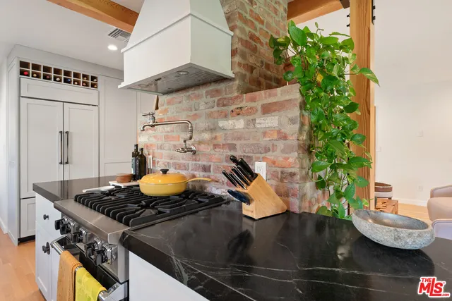 $9,900 | 11314 Homedale Street, Los Angeles, CA 90049