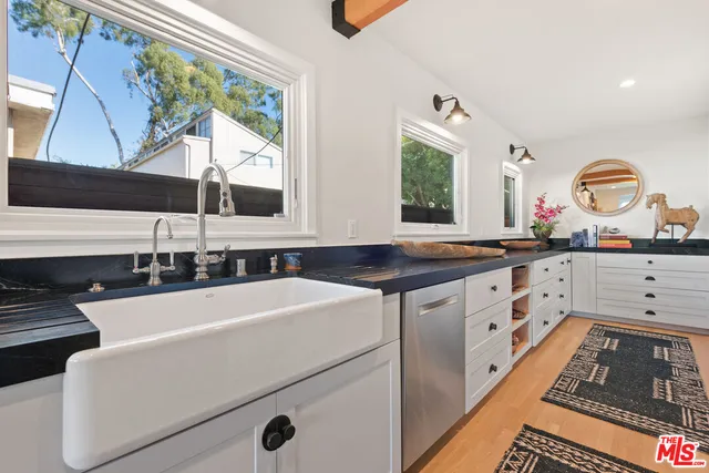 $9,900 | 11314 Homedale Street, Los Angeles, CA 90049