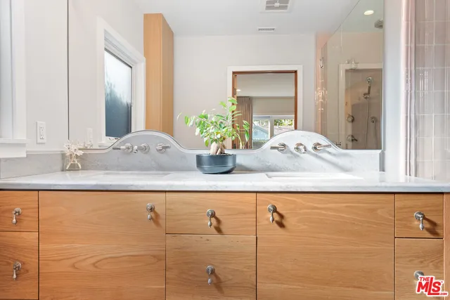 $9,900 | 11314 Homedale Street, Los Angeles, CA 90049