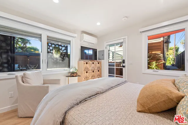 $9,900 | 11314 Homedale Street, Los Angeles, CA 90049