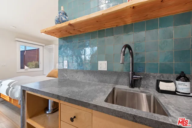 $9,900 | 11314 Homedale Street, Los Angeles, CA 90049