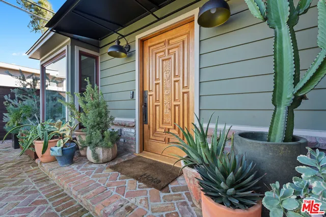 $9,900 | 11314 Homedale Street, Los Angeles, CA 90049