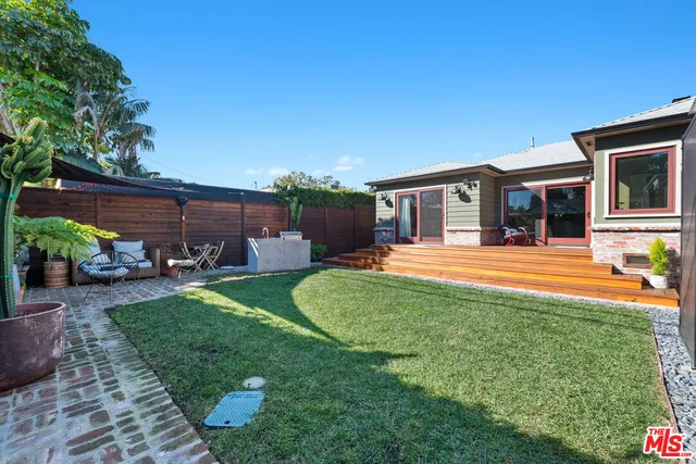 $9,900 | 11314 Homedale Street, Los Angeles, CA 90049