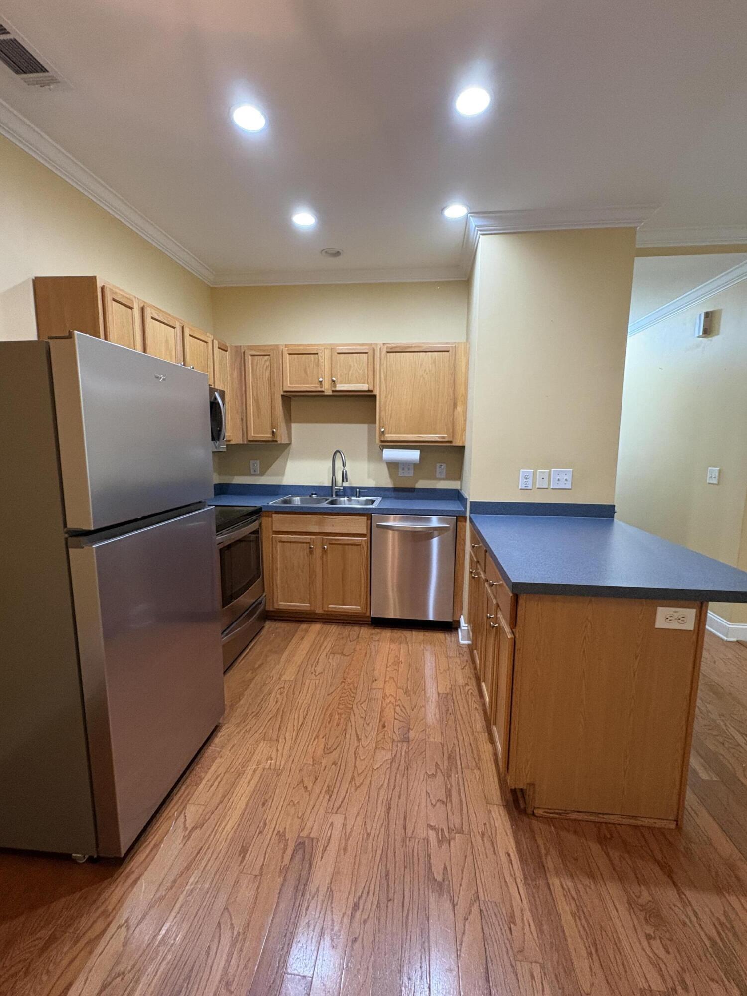 4005 Radcliffe Pl Drive, Unit A2 Charleston, SC 29414 - Photo 8 of 21