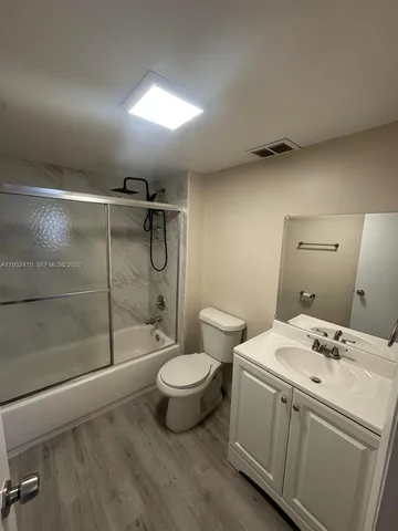 $2,000 | 8051 South Colony Circle, Unit 210, Tamarac, FL 33321