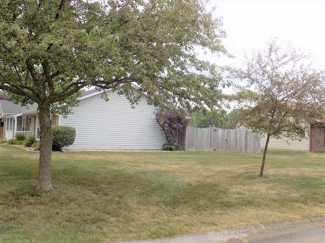 1404 Cherry Lane Decatur, IN 46733 - Photo 8 of 36 Gallery Image 8