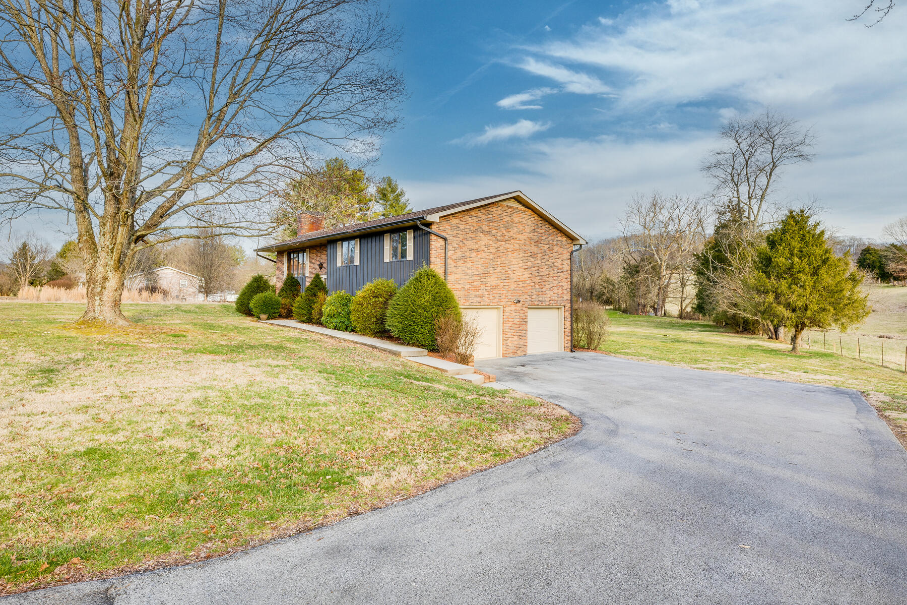 528 Kilkenny Road Kingsport, TN 37664 - Photo 3 of 49 003
