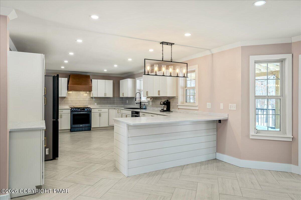 140 Alcott Lane Effort, PA 18330 - Photo 18 of 76 kitchen