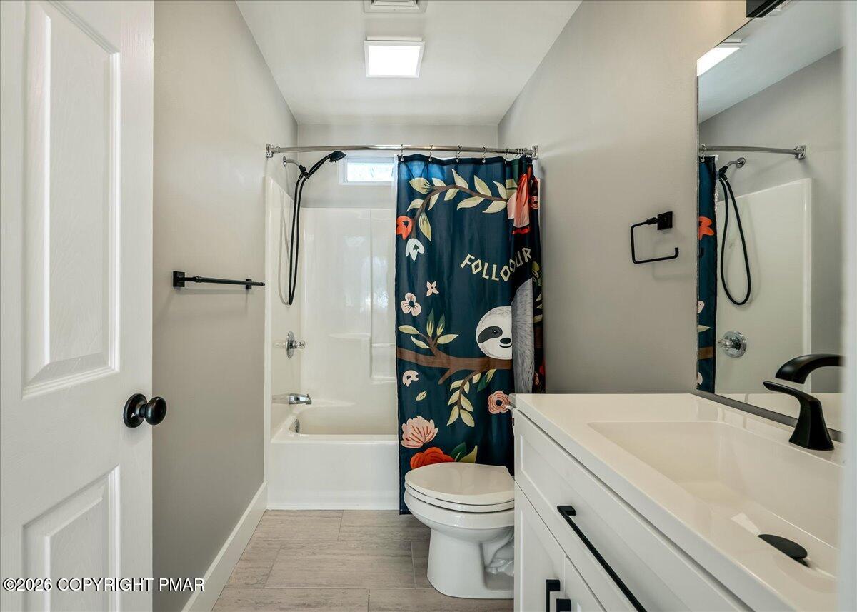 140 Alcott Lane Effort, PA 18330 - Photo 34 of 76 42-HomeView_Media-140_Alcott_Ln