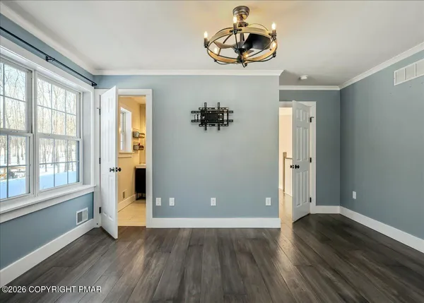 $649,900 | 140 Alcott Lane, Effort, PA 18330