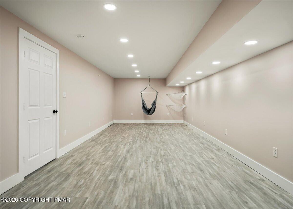 140 Alcott Lane Effort, PA 18330 - Photo 42 of 54 52-HomeView_Media-140_Alcott_Ln