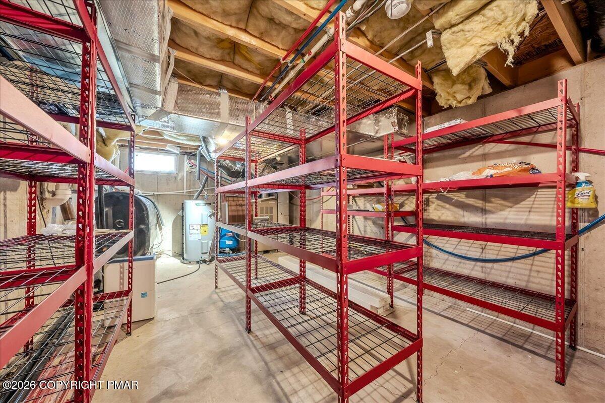 140 Alcott Lane Effort, PA 18330 - Photo 44 of 54 54-HomeView_Media-140_Alcott_Ln