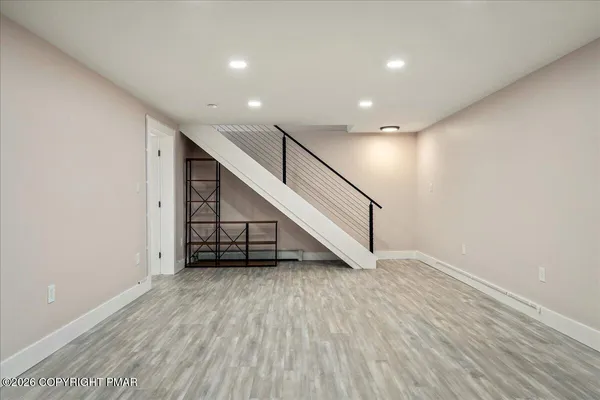 $649,900 | 140 Alcott Lane, Effort, PA 18330