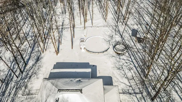 $690,000 | 140 Alcott Lane, Effort, PA 18330