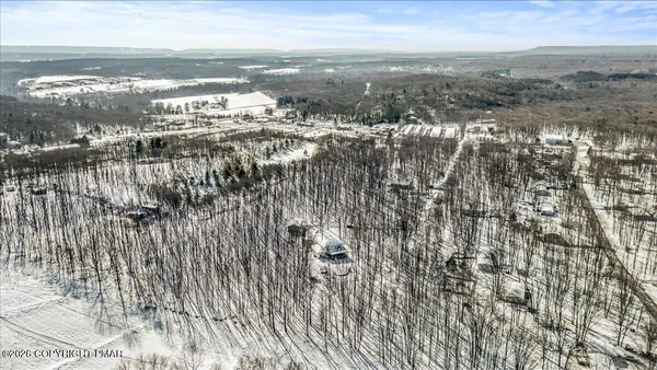 $649,900 | 140 Alcott Lane, Effort, PA 18330