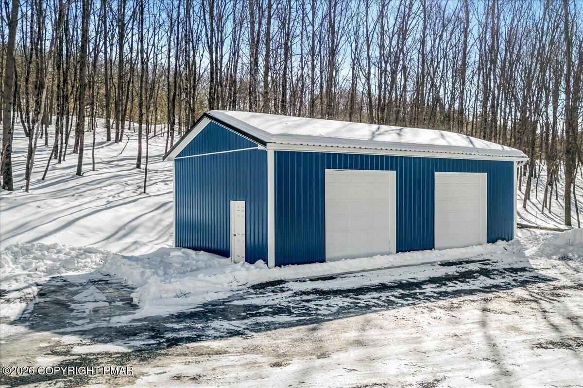 140 Alcott Lane Effort, PA 18330 - Photo 6 of 54 Pole barn