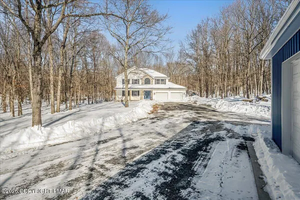 $649,900 | 140 Alcott Lane, Effort, PA 18330