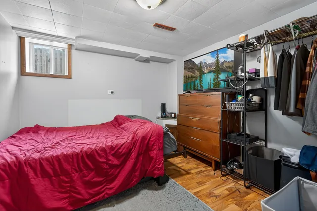 $500,000 | 323 East Butterfield Road, Elmhurst, IL 60126