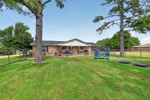 $575,000 | 1102 Old Base Road, Aurora, TX 76078