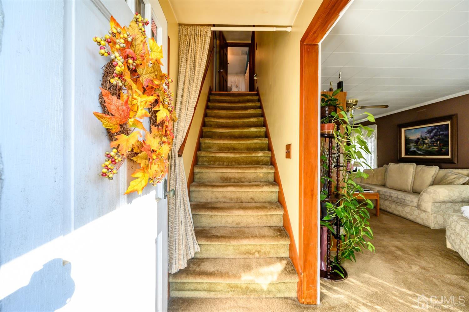 152 Georges Road Dayton, NJ 08810 - Photo 3 of 32 Gallery Image 3