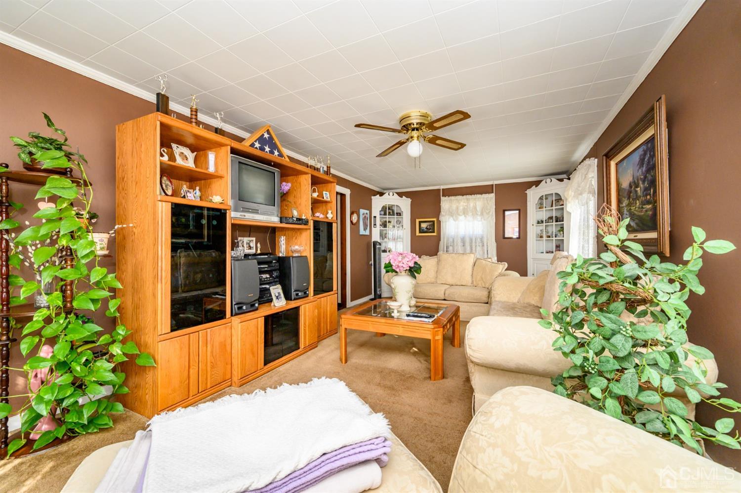 152 Georges Road Dayton, NJ 08810 - Photo 7 of 32 Gallery Image 7