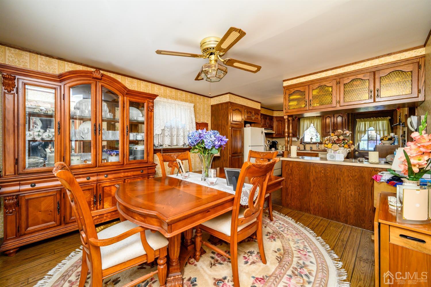 152 Georges Road Dayton, NJ 08810 - Photo 8 of 32 Gallery Image 8