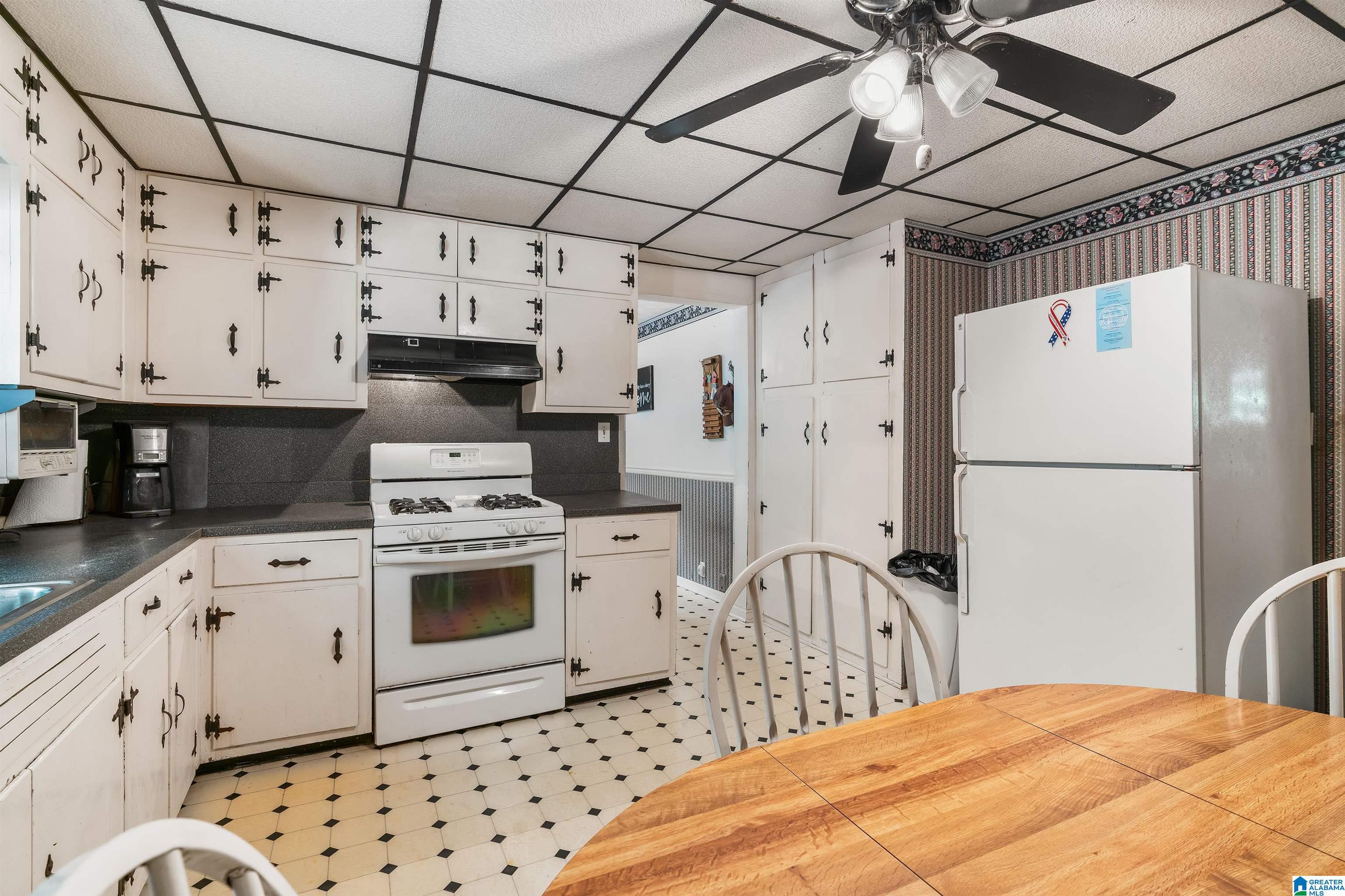 6031 Tyler Loop Road Pinson, AL 35126 - Photo 11 of 25