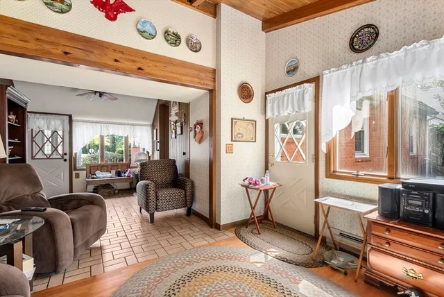 $379,900 | 354 Rowley Street, Agawam, MA 01001