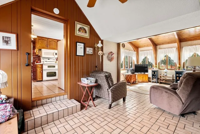 $379,900 | 354 Rowley Street, Agawam, MA 01001