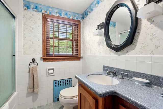 $379,900 | 354 Rowley Street, Agawam, MA 01001