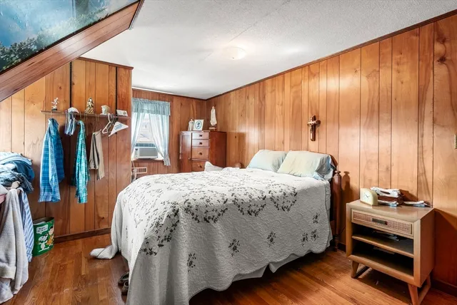 $379,900 | 354 Rowley Street, Agawam, MA 01001