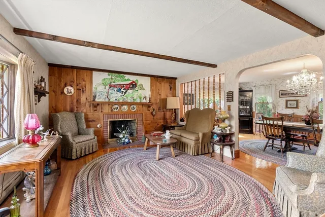 $379,900 | 354 Rowley Street, Agawam, MA 01001