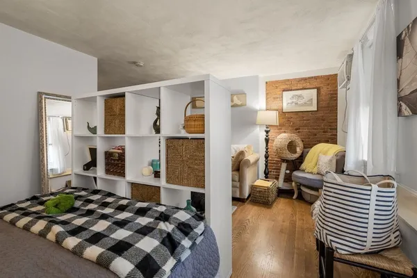 $2,400 | 34 Washington Street, Unit 1A, Boston, MA 02129