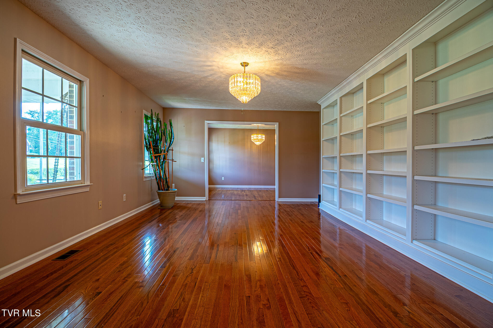 4253 Carters Valley Road Church Hill, TN 37642 - Photo 12 of 43 673A6313-HDR