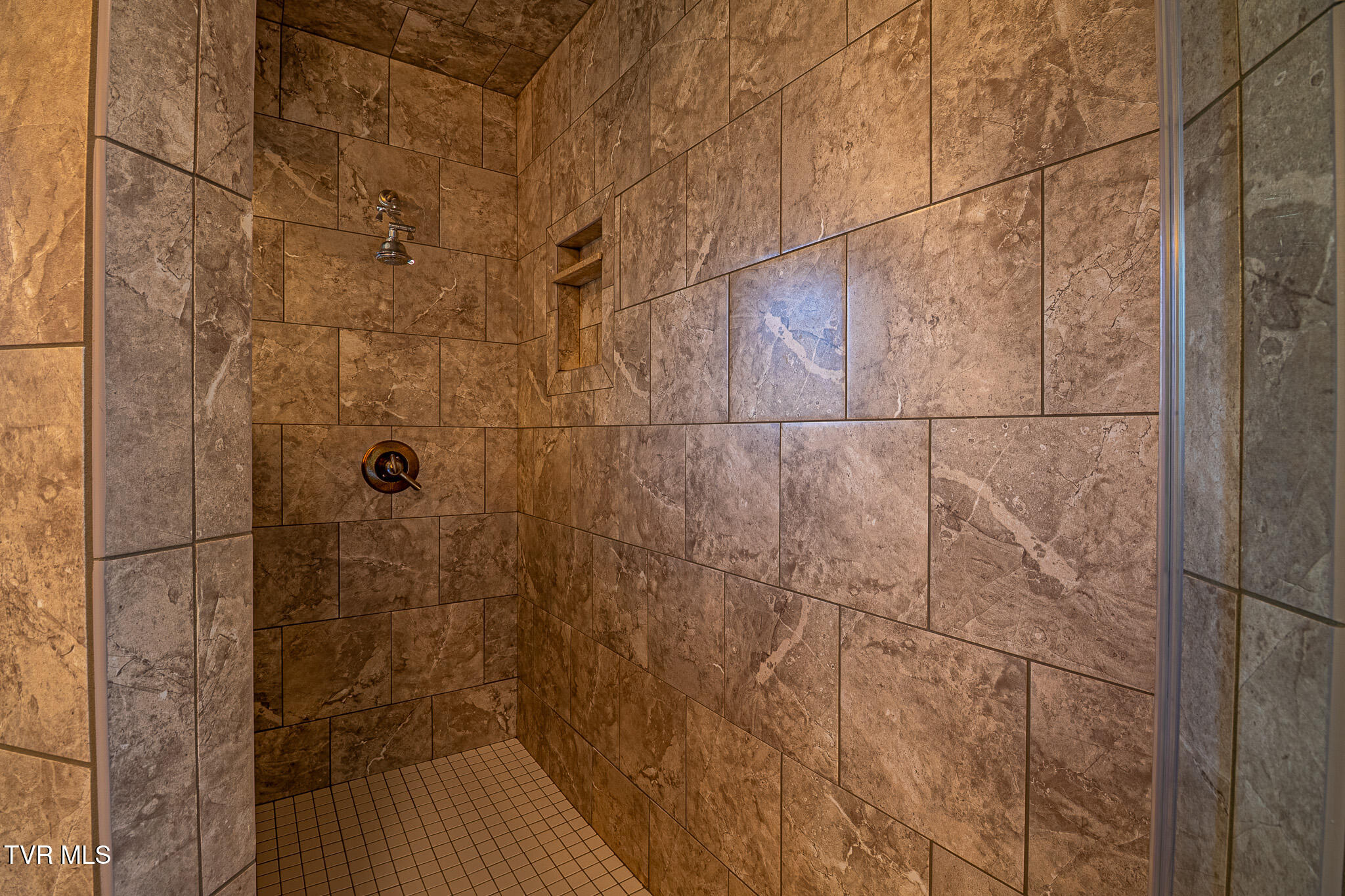 4253 Carters Valley Road Church Hill, TN 37642 - Photo 20 of 43 673A6273-HDR
