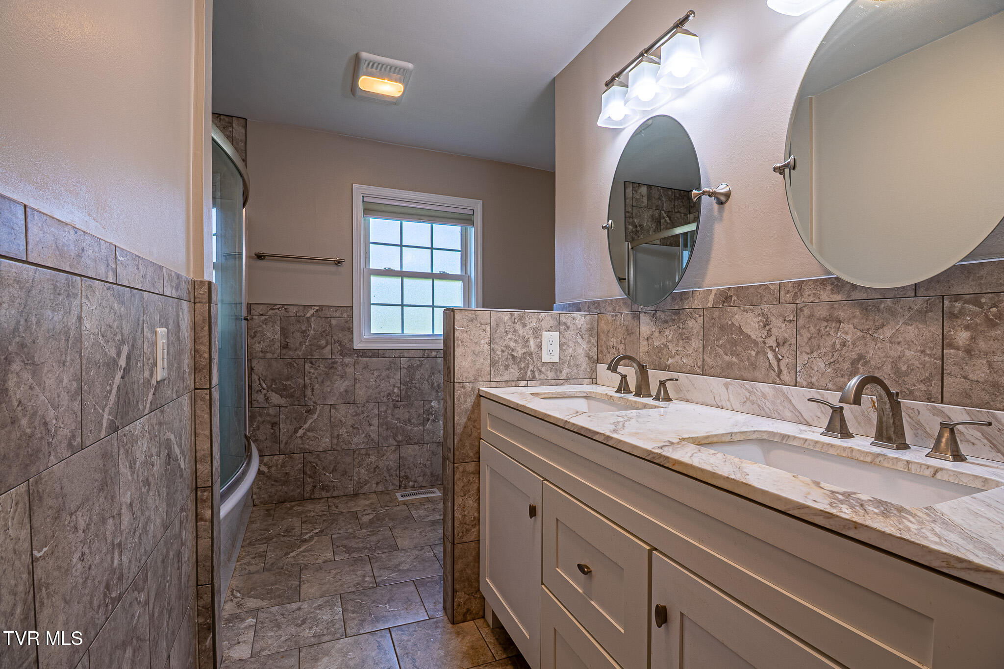 4253 Carters Valley Road Church Hill, TN 37642 - Photo 21 of 43 673A6278-HDR