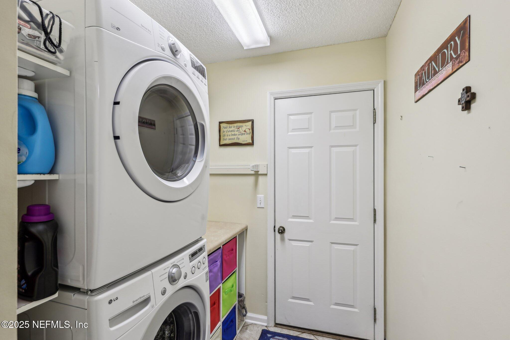 1663 Highland View Court Fleming Island, FL 32003 - Photo 15 of 35 21-web-or-mls-Highland View Ct-31032025-