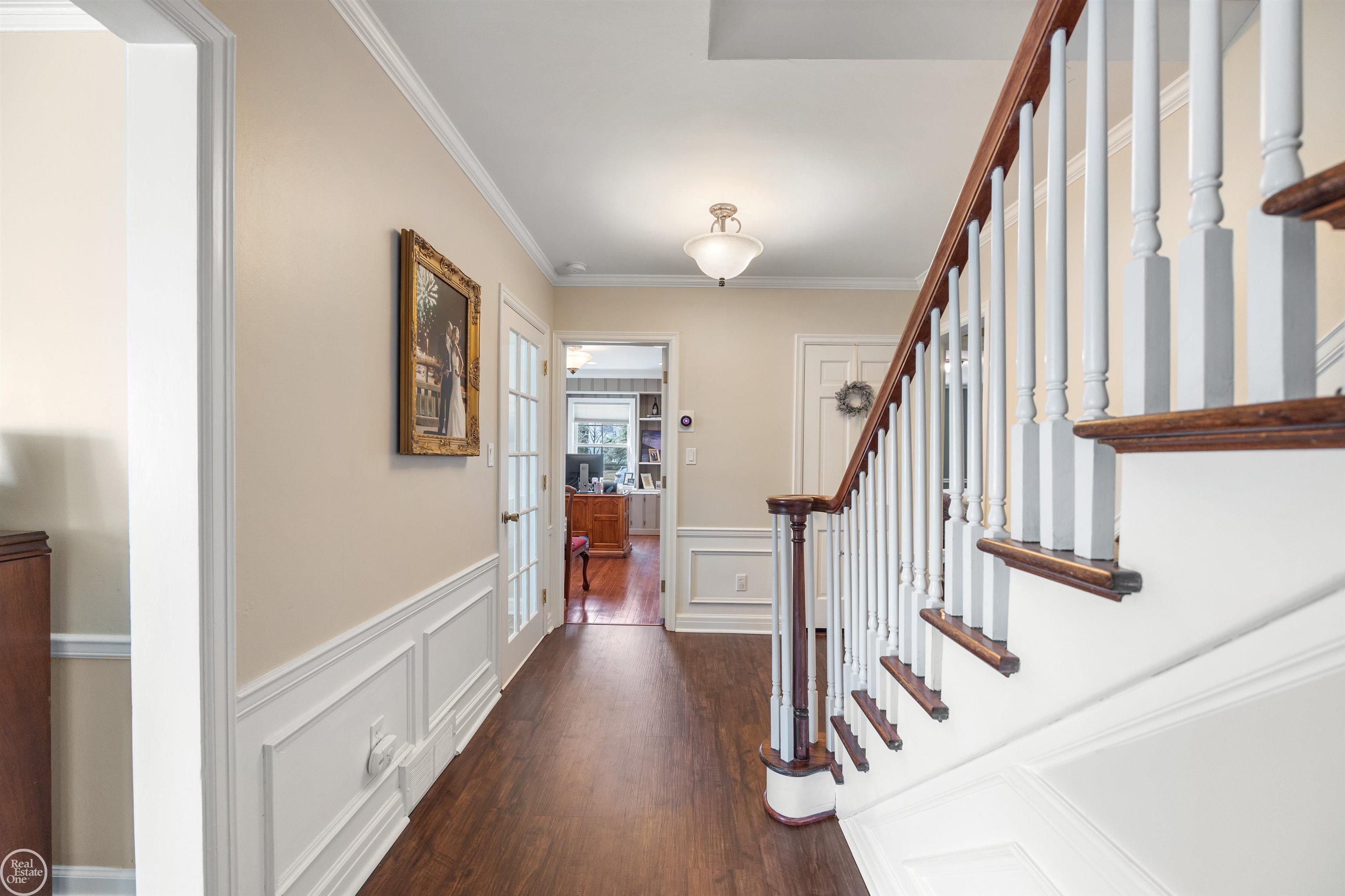 704 Pemberton Road Grosse Pointe, MI 48230 - Photo 10 of 75 50135490-ad0305cb-5ff1-46b1-9553-380285e53c01.JPG