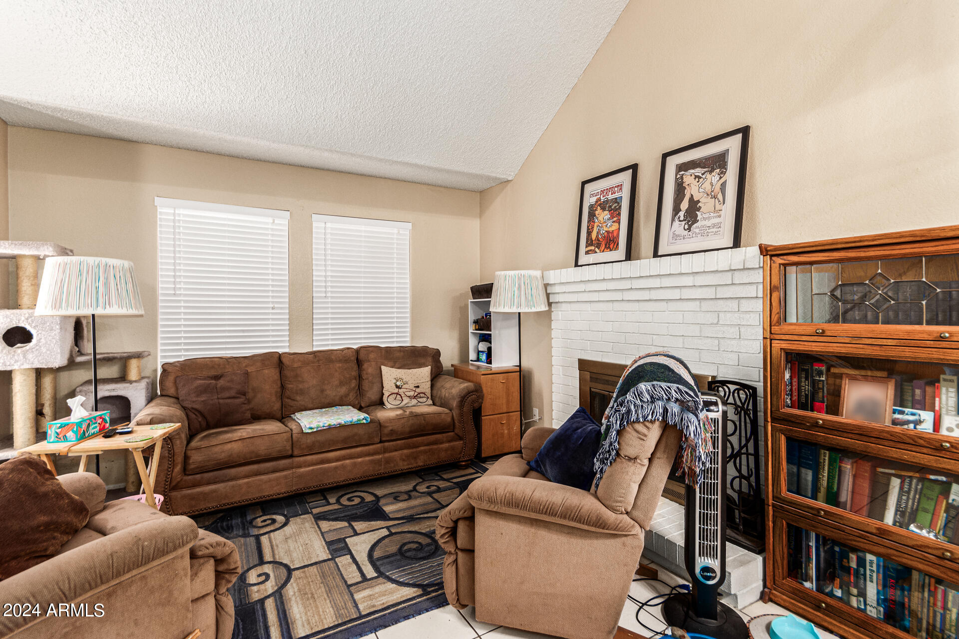 4844 East Corral Road, Unit 6 Phoenix, AZ 85044 - Photo 5 of 16 04 - Corral