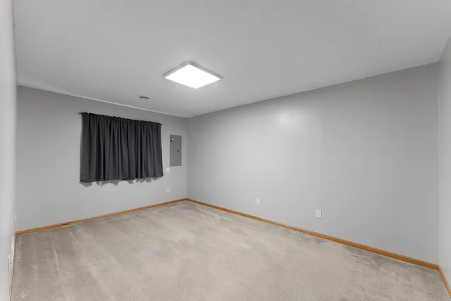 $225,000 | 1043 Honeysuckle Lane Southeast, Cambridge, MN 55008