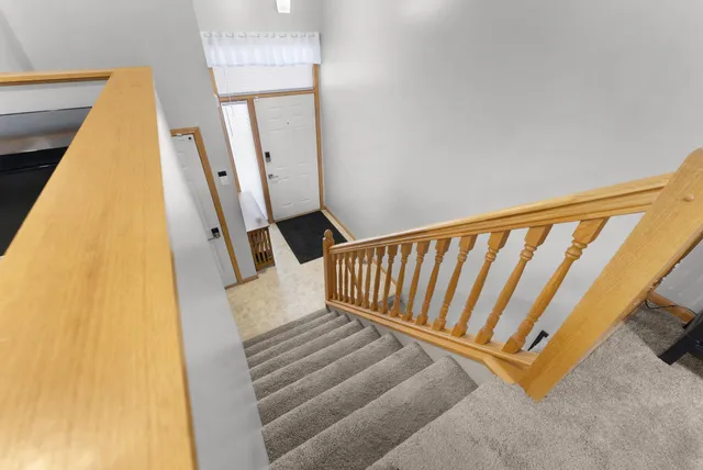 $225,000 | 1043 Honeysuckle Lane Southeast, Cambridge, MN 55008