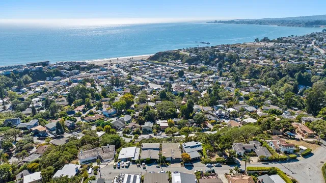 $2,399,000 | 220 Shoreview Drive, Aptos, CA 95003