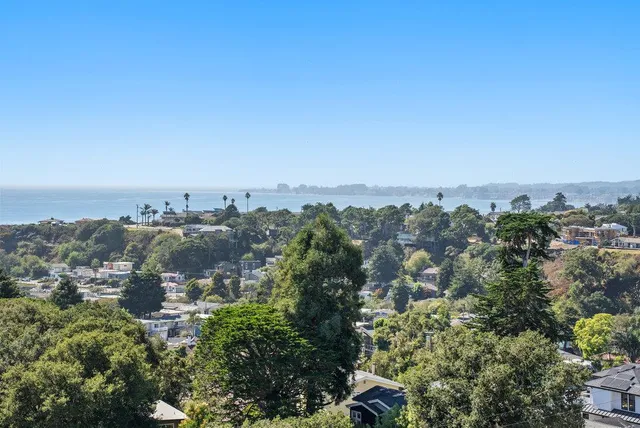 $2,399,000 | 220 Shoreview Drive, Aptos, CA 95003