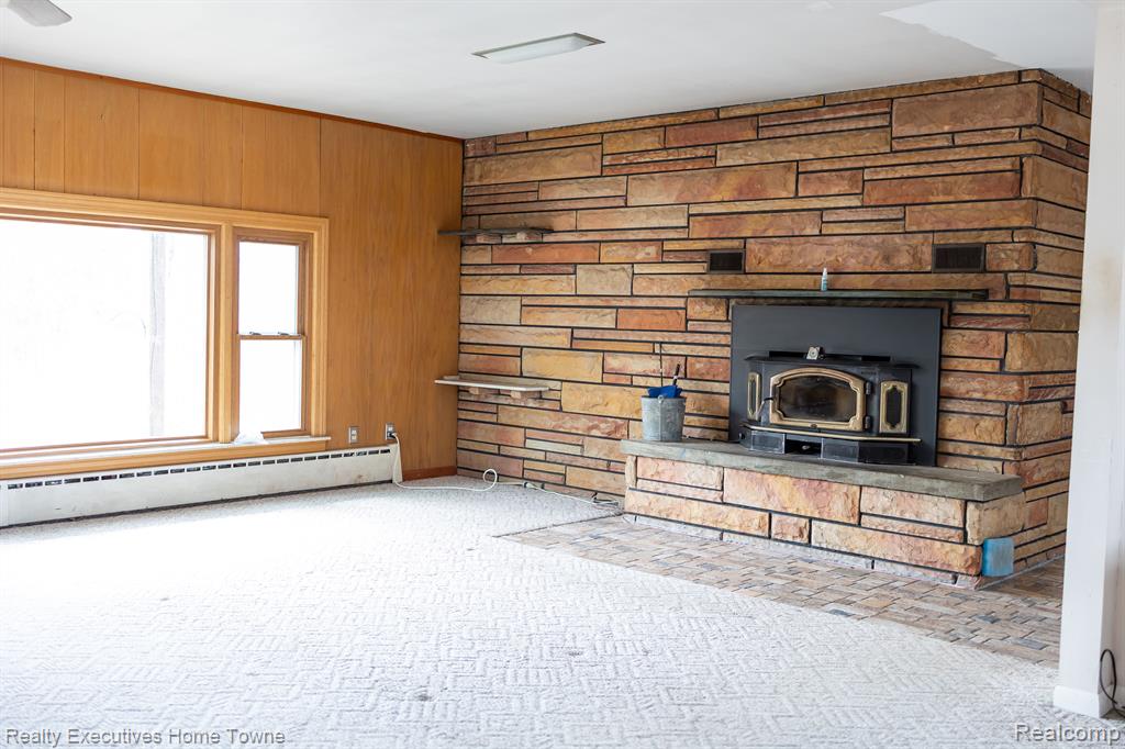 5237 Taft Road Algonac, MI 48001 - Photo 4 of 38