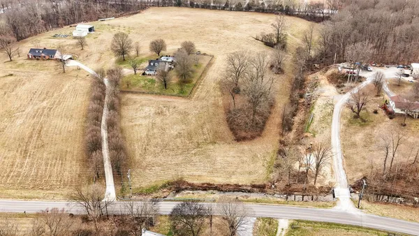 $999,000 | 3146 Old State Highway 11, Greenbrier, TN 37073