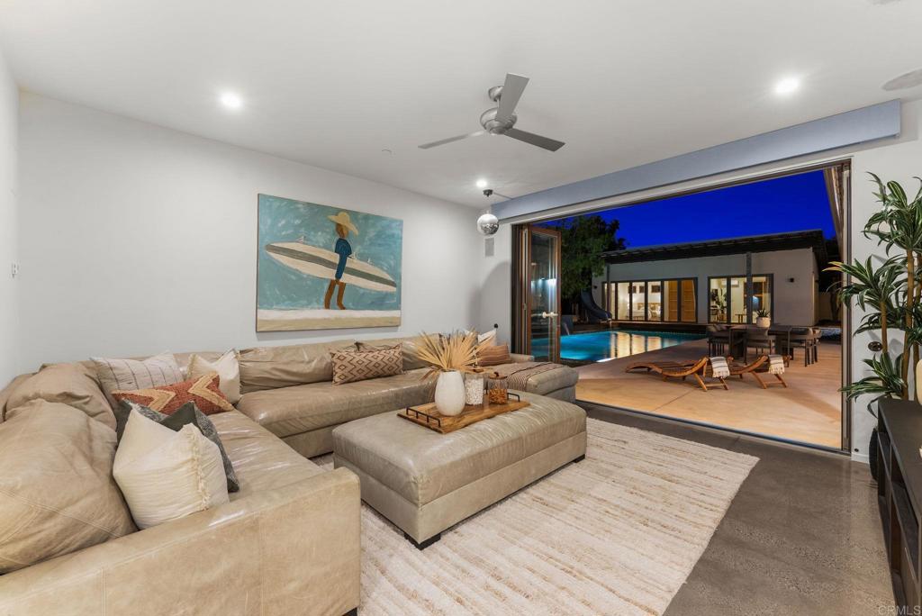 1866 Sheridan Road Encinitas, CA 92024 - Photo 27 of 75 Family Room
