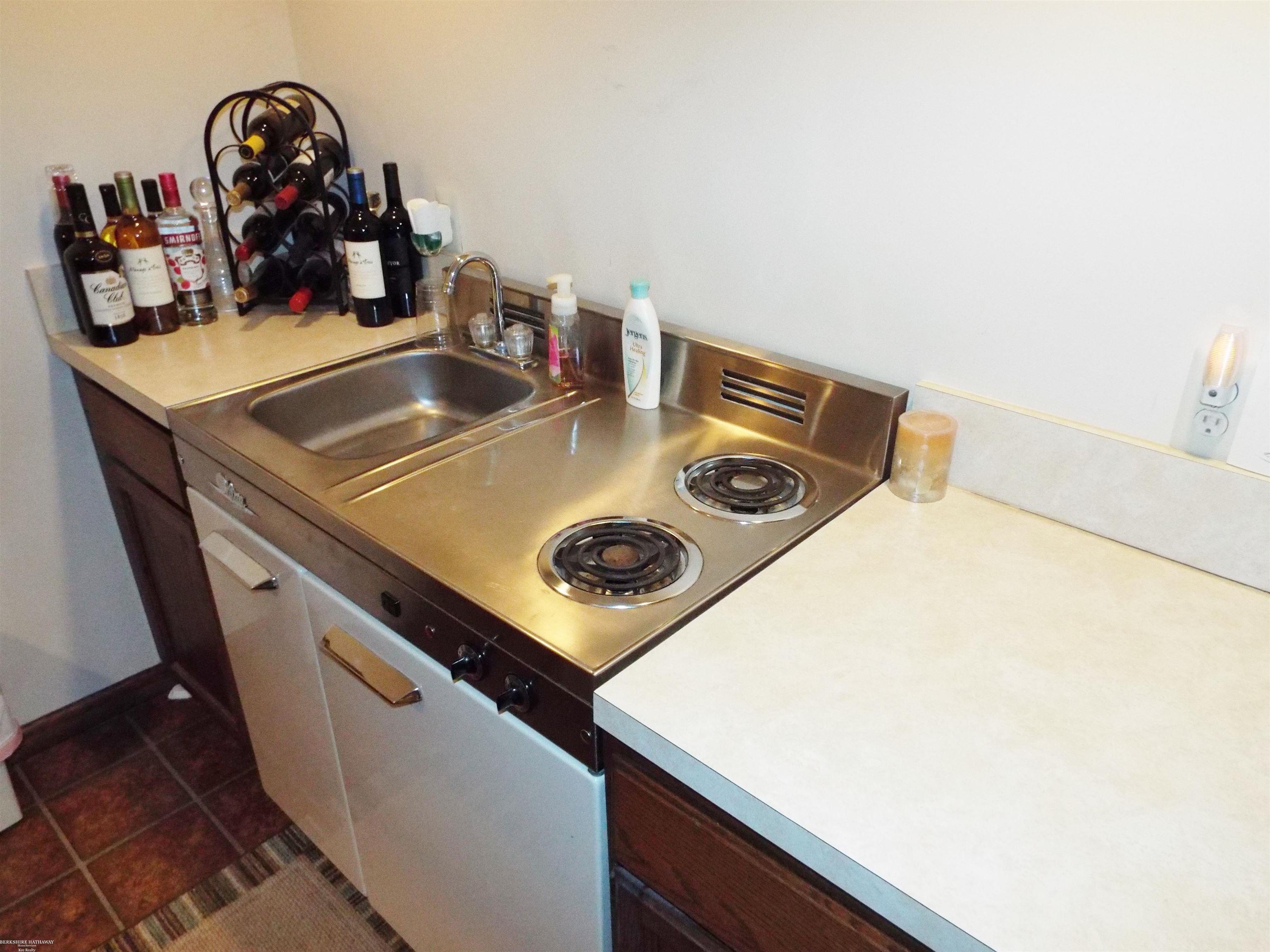 1882 Jenny Lane Rochester, MI 48309 - Photo 29 of 42 50092530-28.JPG
