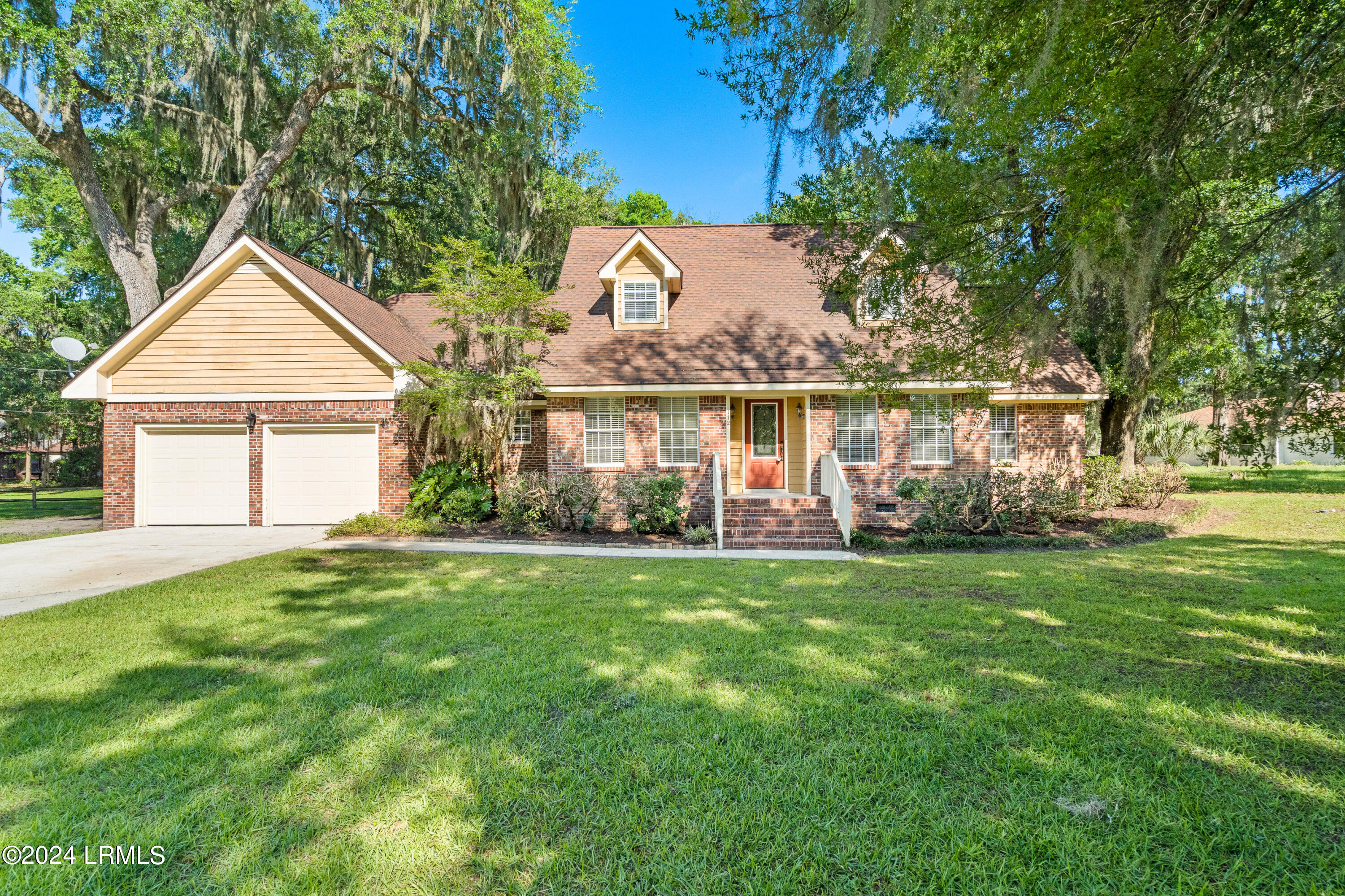 112 Stuart Town Road Beaufort, SC 29902 - Photo 4 of 49 112 Stuart Town Extra-7