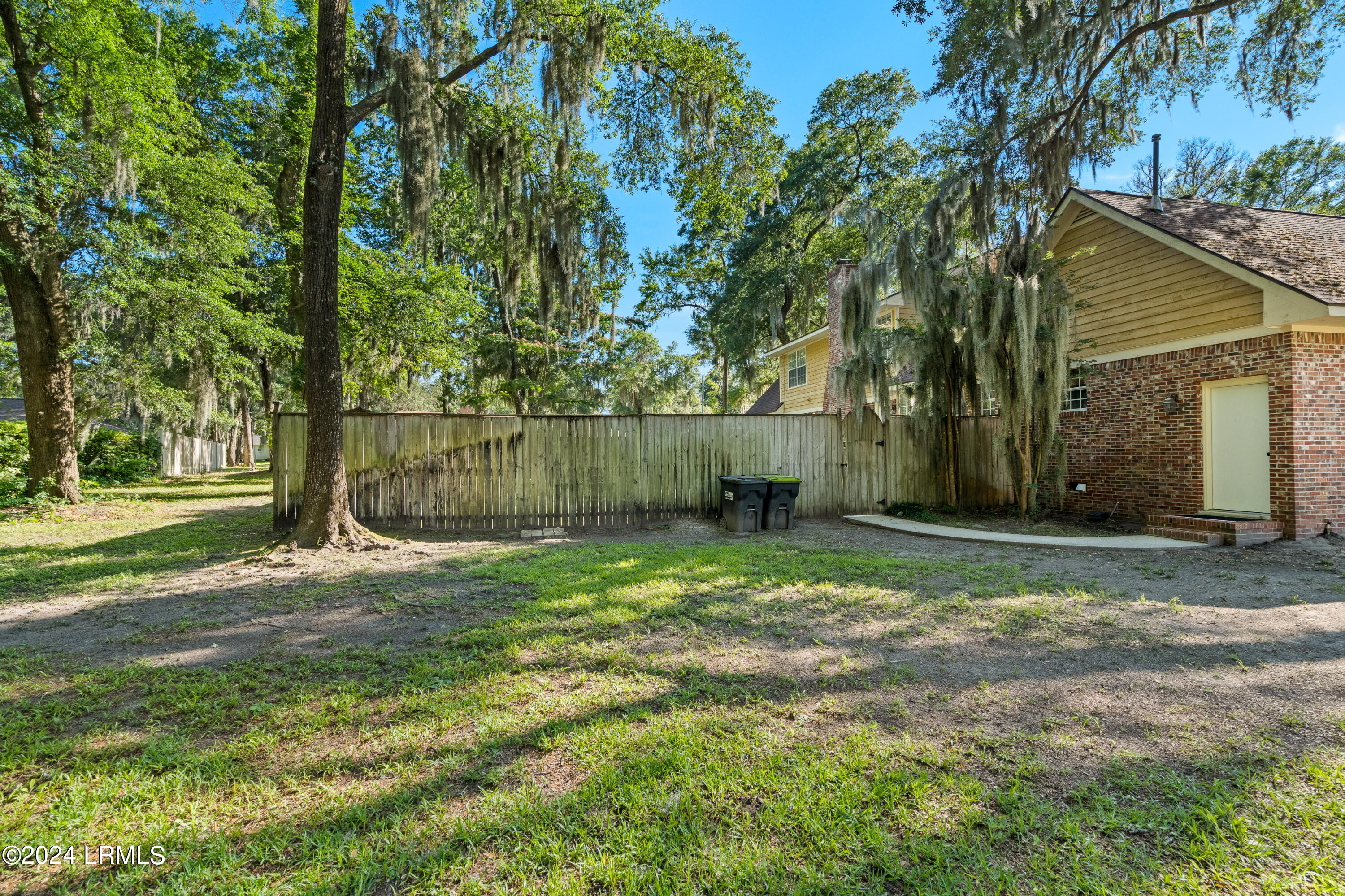 112 Stuart Town Road Beaufort, SC 29902 - Photo 49 of 49 112 Stuart Town Extra-10